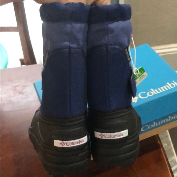 NWT Toddler Columbia boots - Picture 3 of 5
